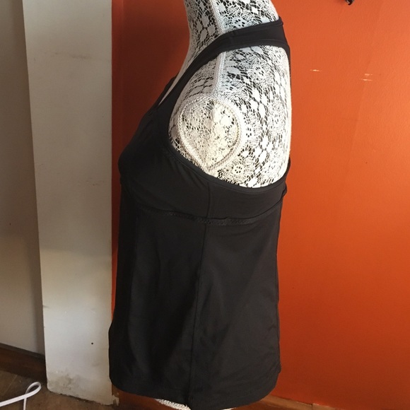 🍋Lululemon size 10 athletic tank built in bra - Picture 4 of 9